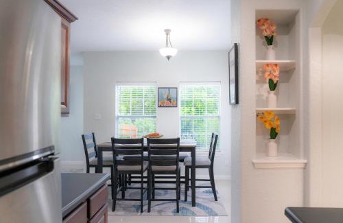 Wetmore House | Family-Friendly 4-Bedroom Haven in San Antonio, TX