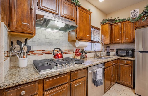Allen House | Family Friendly 5-Bedroom w/Pool