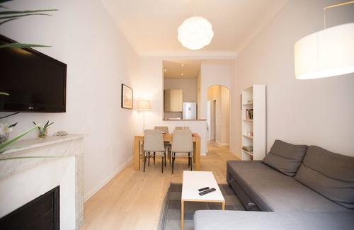 Vernier Apartment | Family-friendly apartment in an authentic neighborhood and its open market