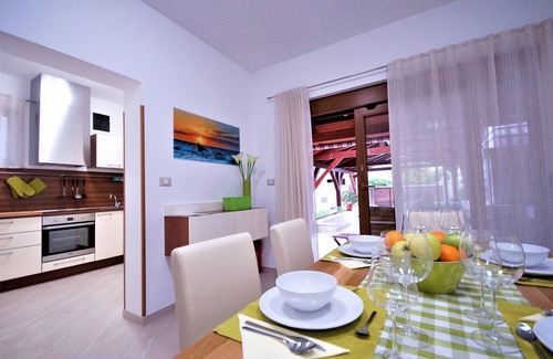 Vintijan Apartment | family-friendly apartment in a very good location, up to 6 people