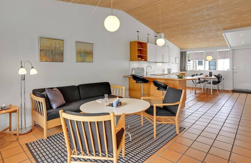 Gjern Apartment | Family friendly, bright cottage close to pretty nature.