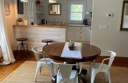 Mottville House | Family-friendly Bungalow Close to Everything