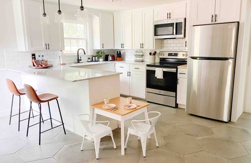 McKinney House | *Family-Friendly* Bungalow 214 in McKinney