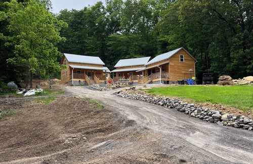 Rogersville Cabin | Family-friendly cabin on 180 acre Clinch Mountain getaway near Rogersville, TN.