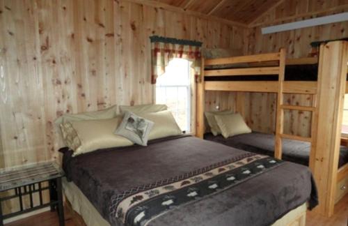 Sundance House | Family-Friendly Cabin Surrounded by Small Town Charm in Sundance, Wyoming