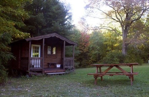 Etna Cabin | Family Friendly Cabin - Sleeps 4, Hiking, Mountain Biking, Beautiful & Private