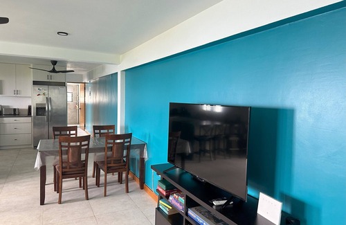 Great Mountain House | Family Friendly, centrally located - modern & spacious 2 bed 2 bath retreat.