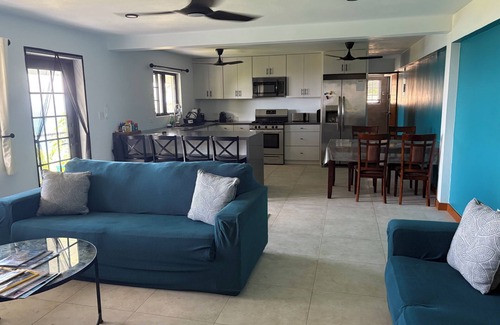 Great Mountain House | Family Friendly, centrally located - modern & spacious 2 bed 2 bath retreat.