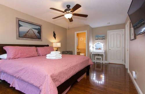Winchester House | Family Friendly Close of Strip Hot Tub and Driveway