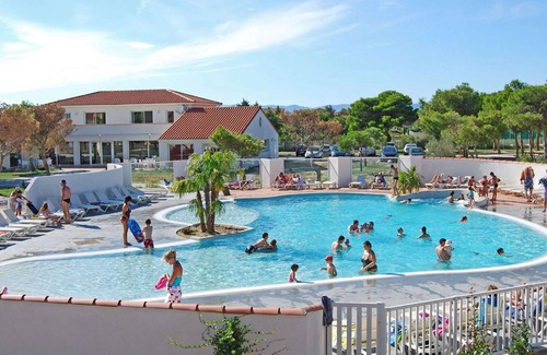 Torreilles House | Family-Friendly Coastal Retreat