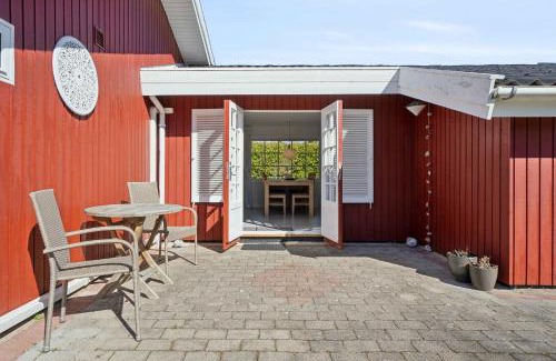 Vejby House | Family-Friendly Cottage, Secluded, 3 Terraces
