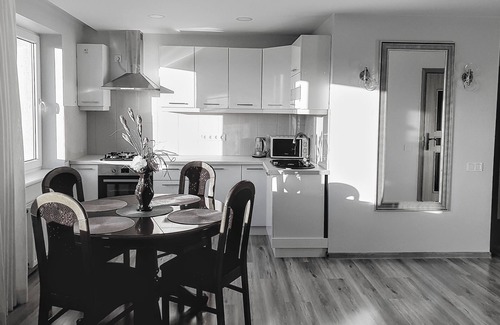 Gatauciai Apartment | Family friendly, cozy and spacious 3 bedroom apartment in Joniškis, town centre.
