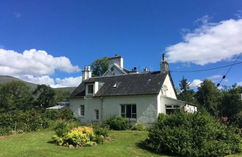 Dalmally Cottage | Family Friendly Farm Cottage on Loch Awe