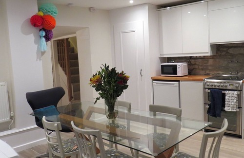 Topsham House | Family Friendly - Free Parking - Uni - Rugby