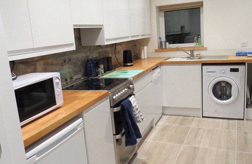 Topsham House | Family Friendly - Free Parking - Uni - Rugby
