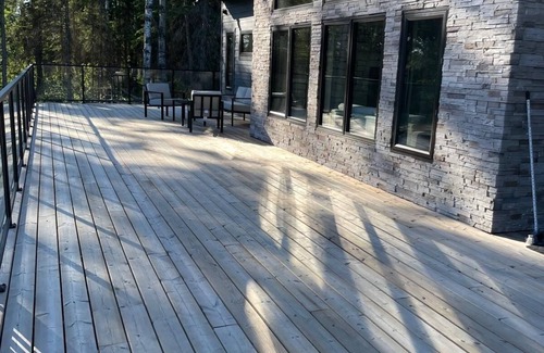 Arnes Cabin | Family friendly, from trails to playground!