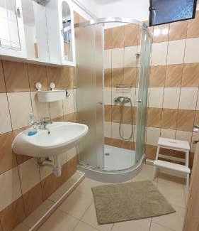 Vecses Apartment | Family Friendly Gyál