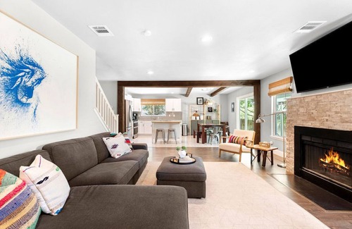 Parkwood House | Family Friendly, Heated Pool