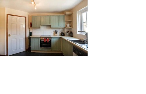 Little Haven House | Family friendly house 200m from the sea.