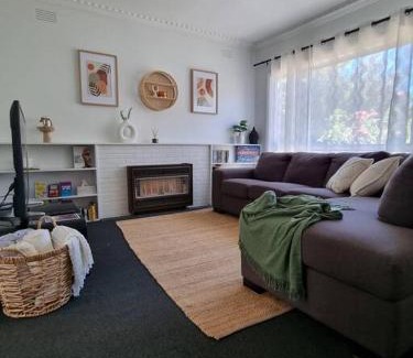 Belmont House | Family friendly home in Belmont
