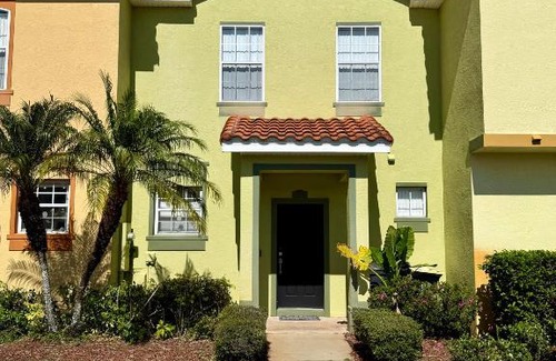 Windwood Bay House | Family-Friendly Home Near Disney!