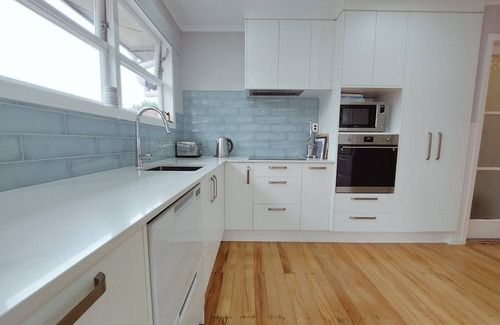 Hamilton House | Family-Friendly Home close to Waikato Hospital