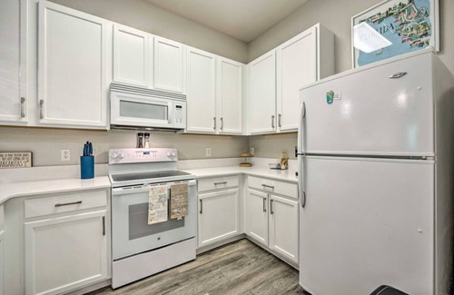 Bahama Bay Condo | "Family-friendly home near Disney | Pool & BBQ"