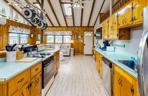 Popponesset House | Family-Friendly Home w/Furnished Deck, Gas Grill, Free WiFi, Wash, Beach Access