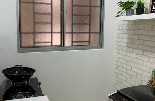 Shah Alam Apartment | Family Friendly HomeStay at Setia Alam, Modern, Cozy & Fully Furnished