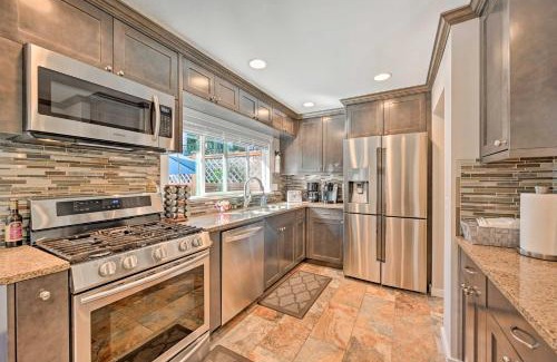 Kirkland House | Family-Friendly Kirkland Home about 1 Mi to Downtown