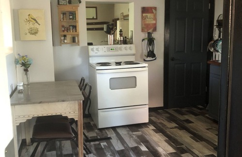 Laurium House | Family Friendly, Located Between Two Ski Hills, cable tv, WiFi, Off Road Parking