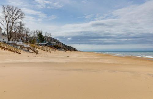 Shelby House | Family Friendly Mears Cottage - Walk to the Beach!