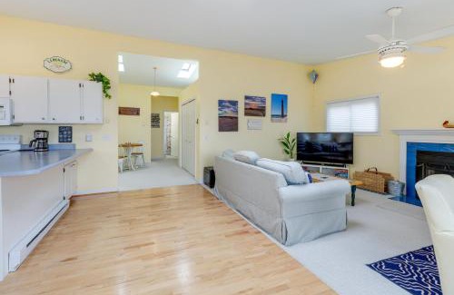 Shelby House | Family Friendly Mears Cottage - Walk to the Beach!