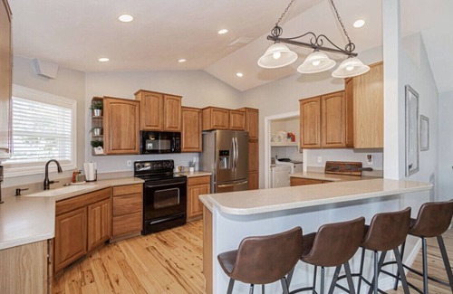 Blackfoot House | Family Friendly Modern Home- Adventures Start Here!