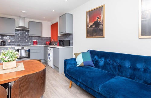 Horsham Apartment | Family Friendly Modern Apartment Close to Horsham Town.