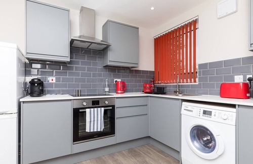 Horsham Apartment | Family Friendly Modern Apartment Close to Horsham Town.