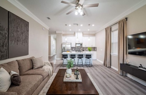 Greater Fondren Southwest House | Family Friendly |Pet Ok | Private Yard |Gated Home