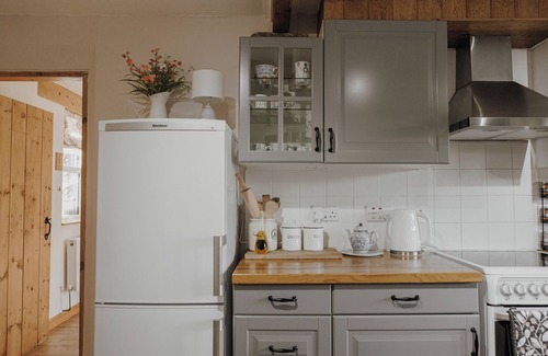 Carlisle Cottage | FAMILY FRIENDLY, PRIVATE AND SECURE. PEACEFUL. COUNTRY COTTAGE