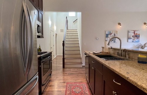 Brentwood-Darlington Apartment | Family Friendly SE Getaway