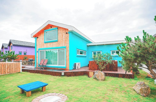 Hallim Villa | Family Friendly, super house in jeju. Beautiful, Bright Villa