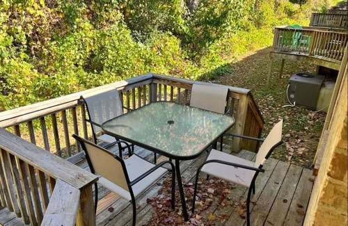 Guntersville House | Family Friendly Townhouse Near Lake and Shopping