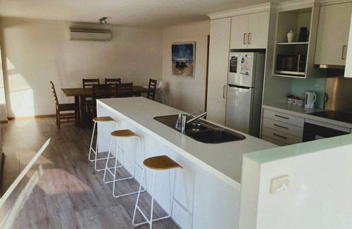 Tranmere House | Family-Friendly Tranmere House: Sleeps 6, River Views