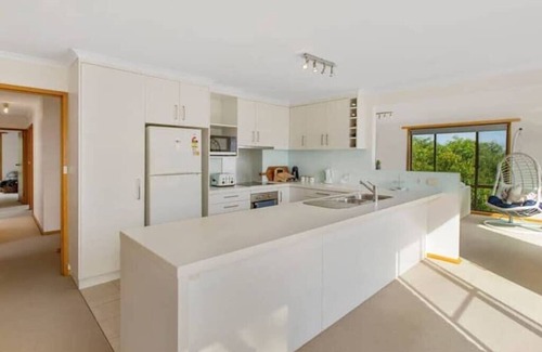 Tranmere House | Family-Friendly Tranmere House: Sleeps 6, River Views