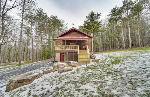 Blandburg Cottage | Family-friendly Tyrone Cabin w/ Deck Near Hiking