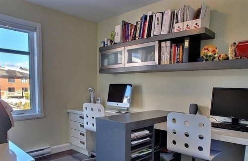 Neufchatel Est–Lebourgneuf House | Family Friendly, Upscale Townhouse, 10kms from Old Quebec