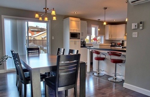 Neufchatel Est–Lebourgneuf House | Family Friendly, Upscale Townhouse, 10kms from Old Quebec