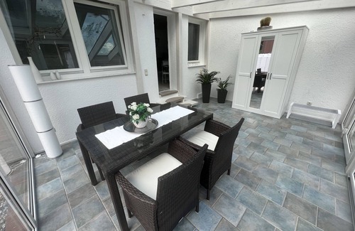 Badow Condo | Family-friendly vacation apartment with conservatory