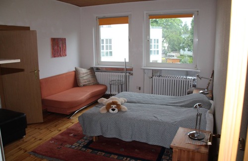 Lichterfelde Apartment | Family-friendly vacation apartment in leafy Lichterfelde with rail connection