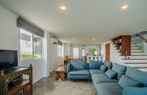 Ko Lanta House | Family friendly villa with private garden, jacuzzi