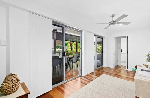 Point Vernon House | Family Friendly Walk to Beach
